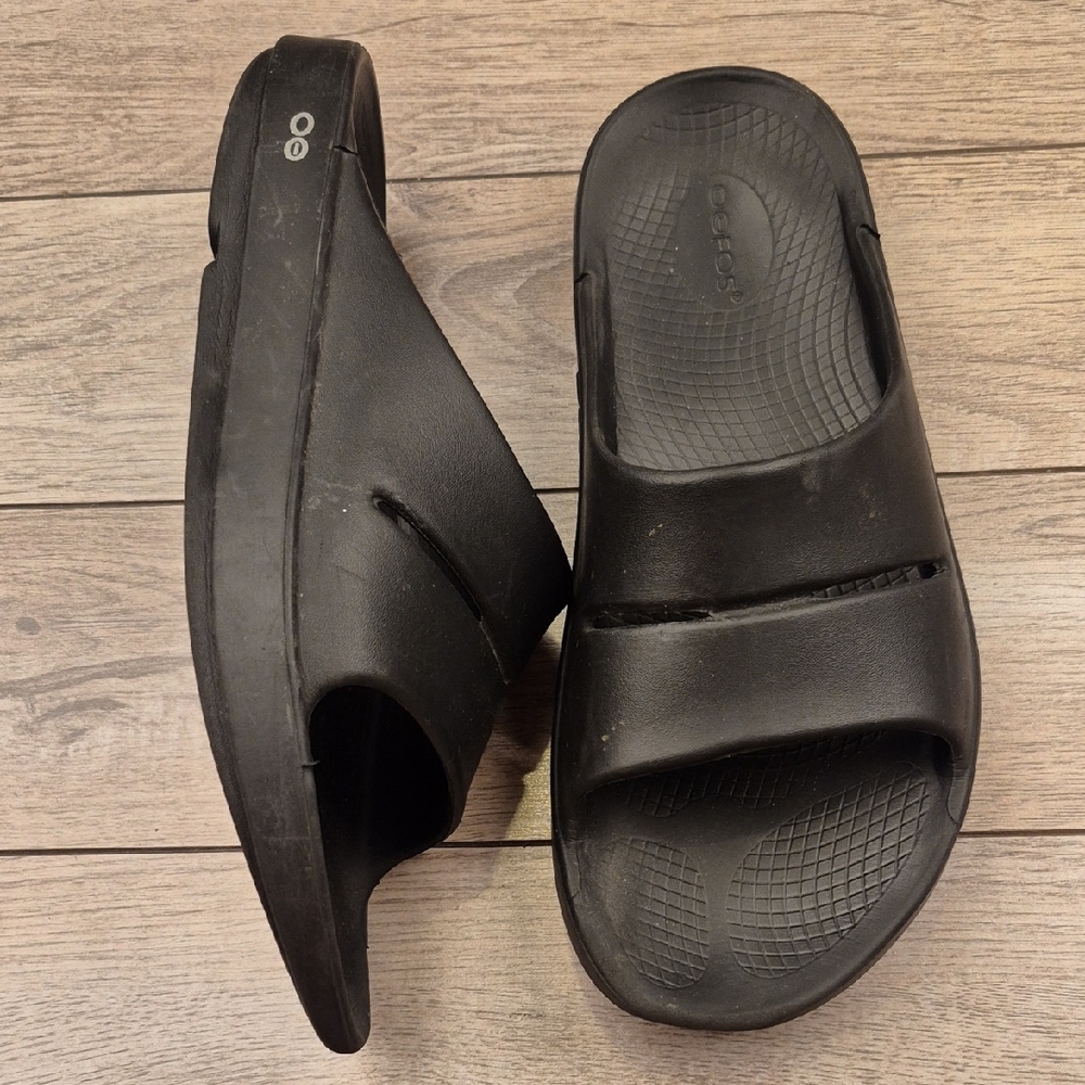 OOFOS Ooahh Black Slip On Rubber Mens Sz 10 Slide Sandals Shoes Unisex
